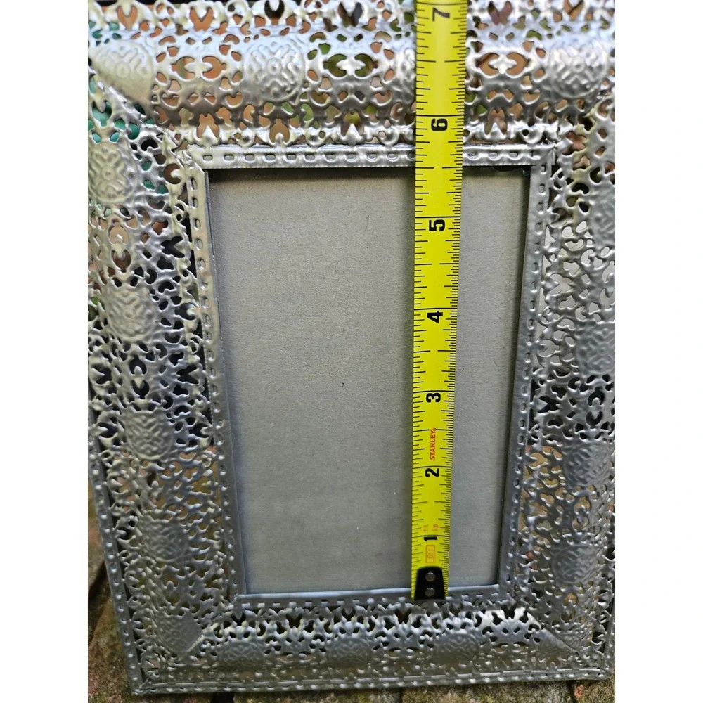Silver Tone Aluminum Ornate Picture Frame 3.5